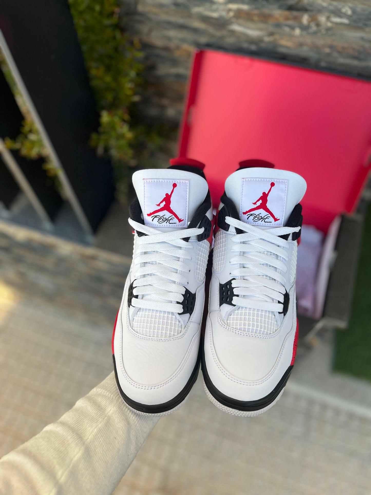 Jordan 4 retro red cement